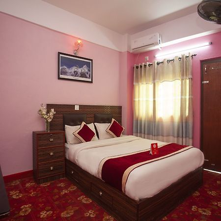 Oyo 195 Global Hotel And Resort Kathmandu Exterior foto