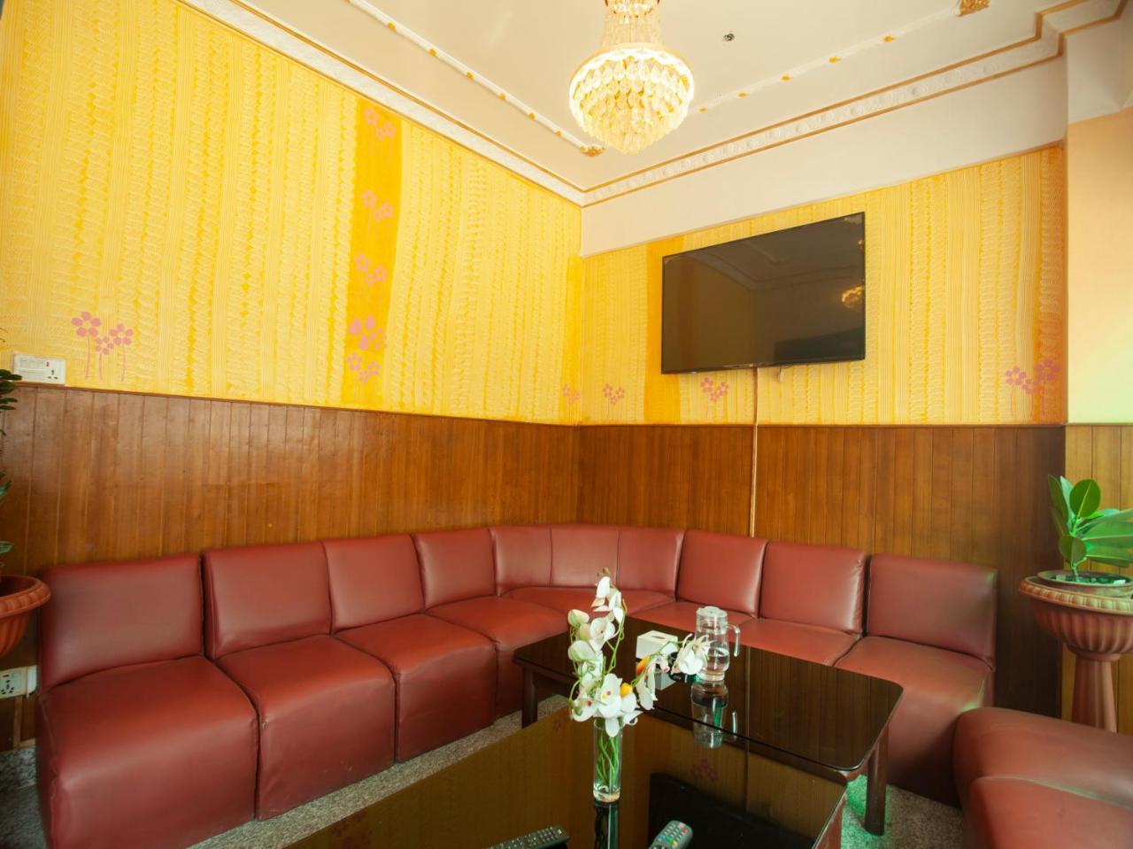 Oyo 195 Global Hotel And Resort Kathmandu Exterior foto