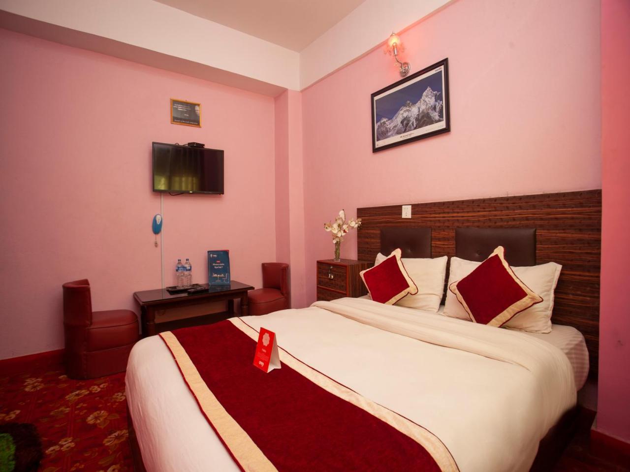 Oyo 195 Global Hotel And Resort Kathmandu Exterior foto