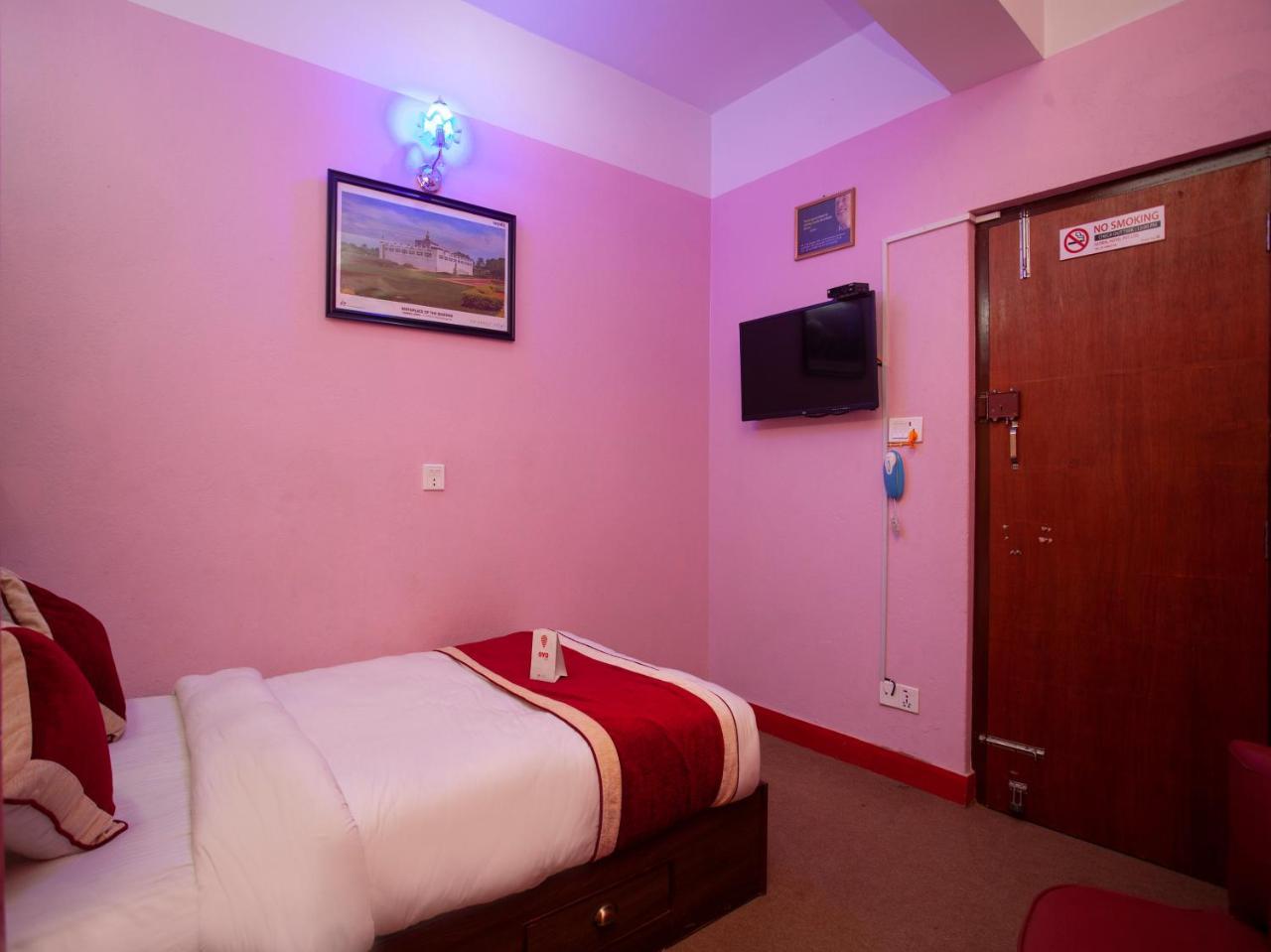Oyo 195 Global Hotel And Resort Kathmandu Exterior foto