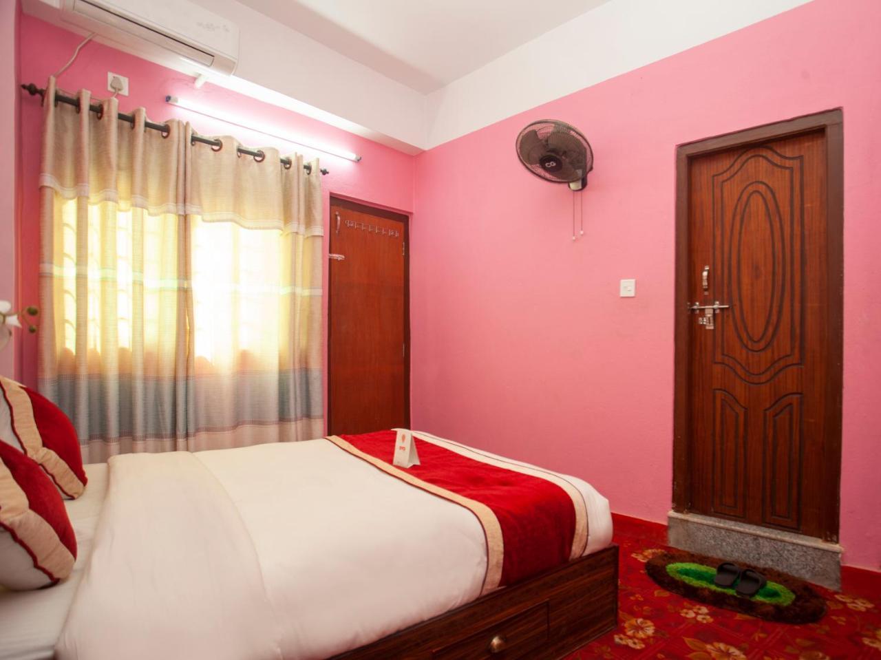 Oyo 195 Global Hotel And Resort Kathmandu Exterior foto